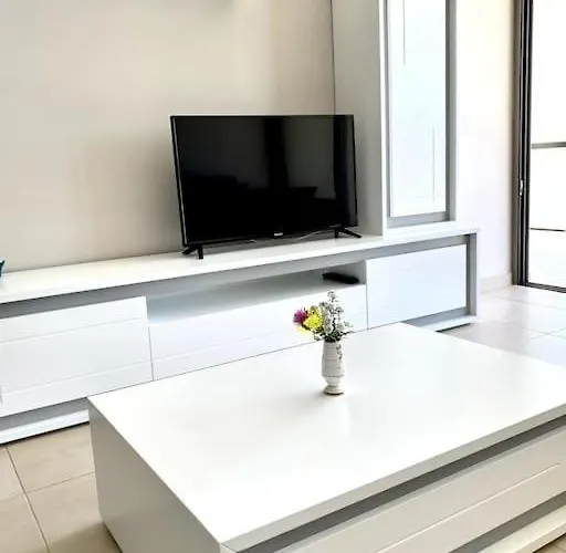 New Stunning Ocean Aprt In 